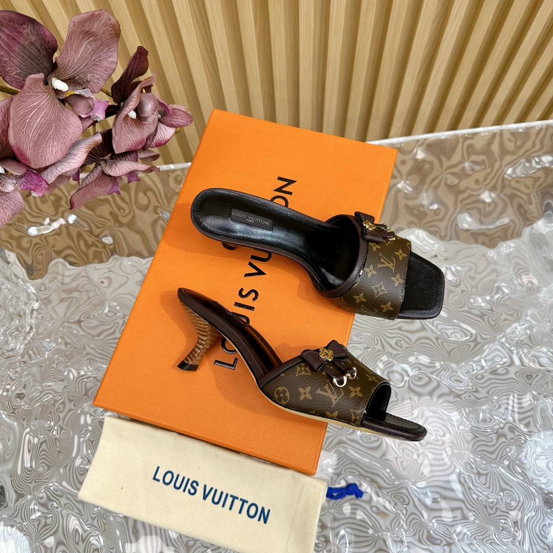 Sandales à talons de chat