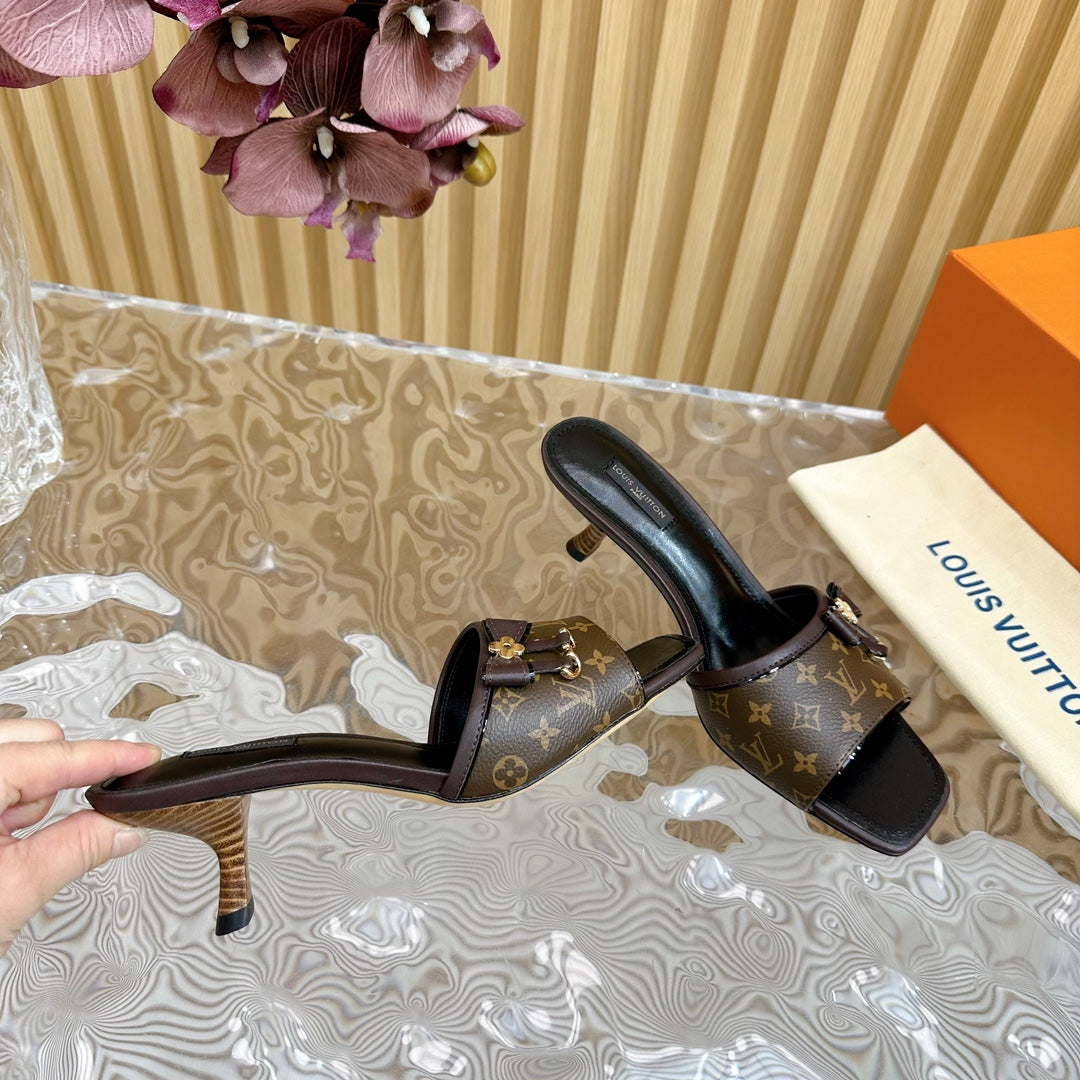 Sandales à talons de chat