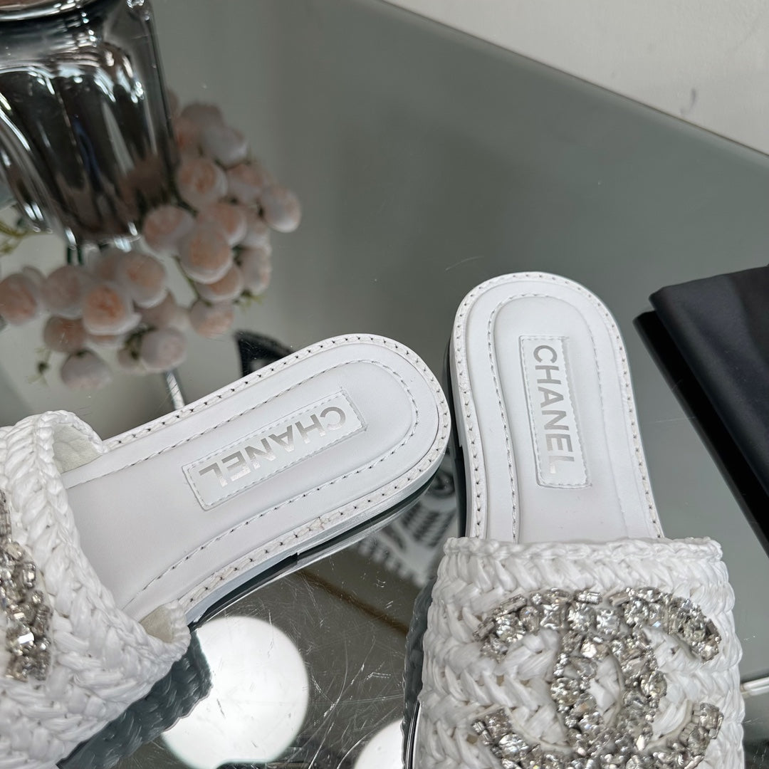 Chaussons tissés en perles