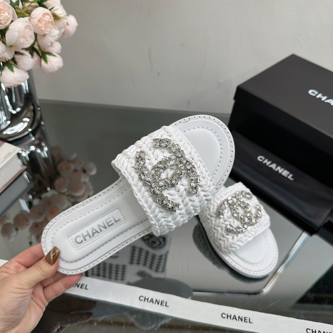 Chaussons tissés en perles