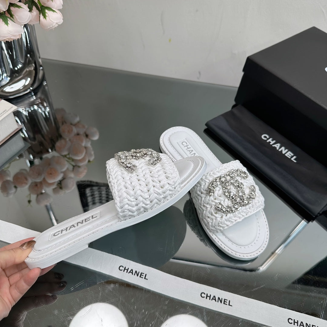 Chaussons tissés en perles