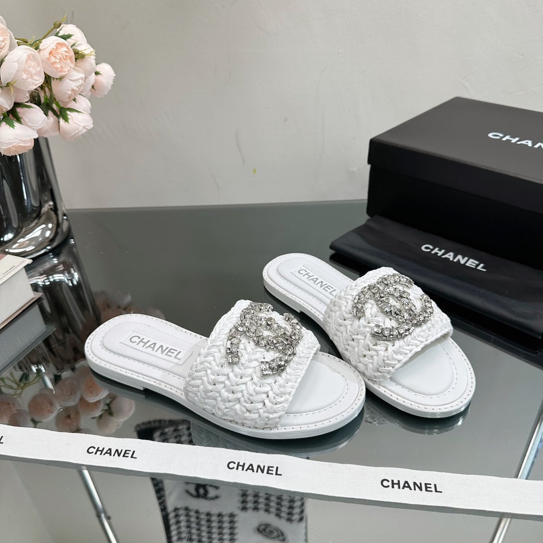 Chaussons tissés en perles