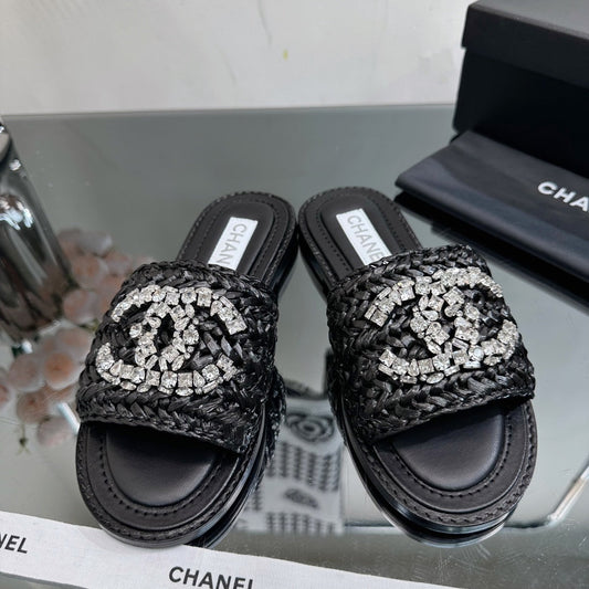 Chaussons tissés en perles