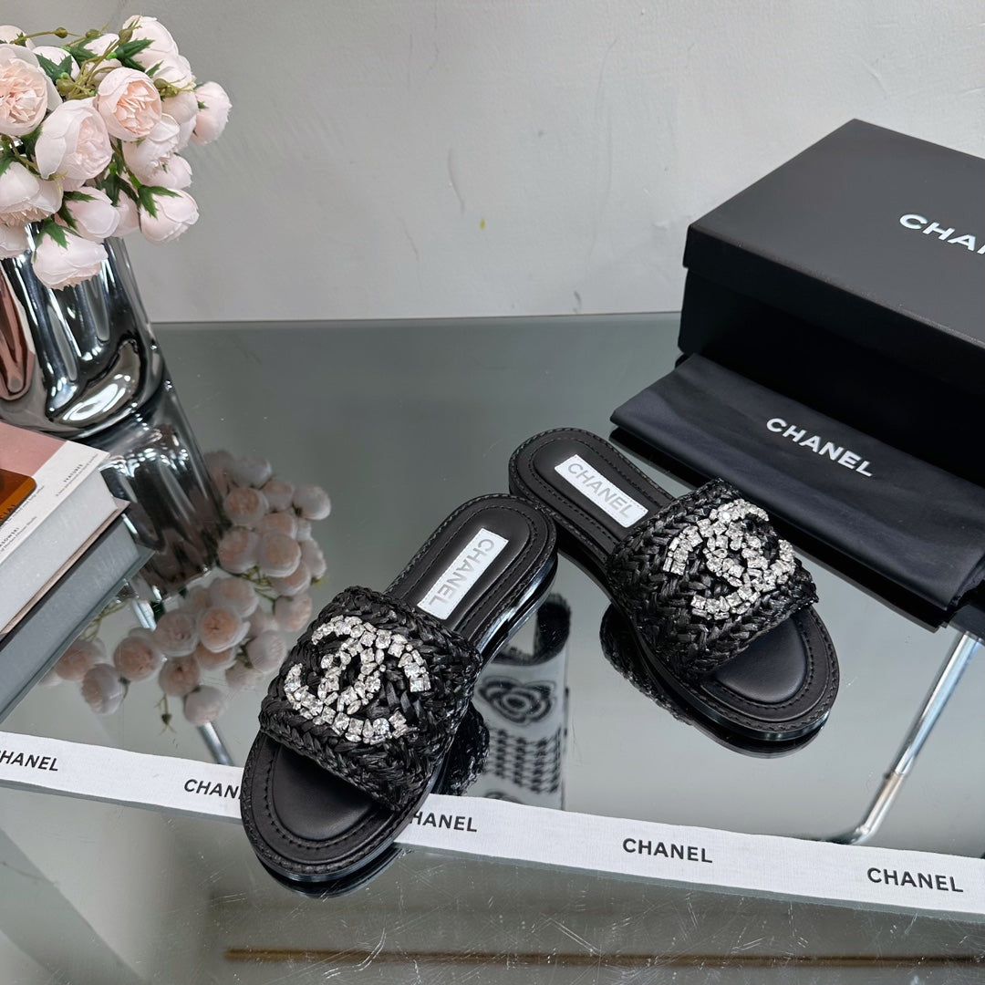 Chaussons tissés en perles