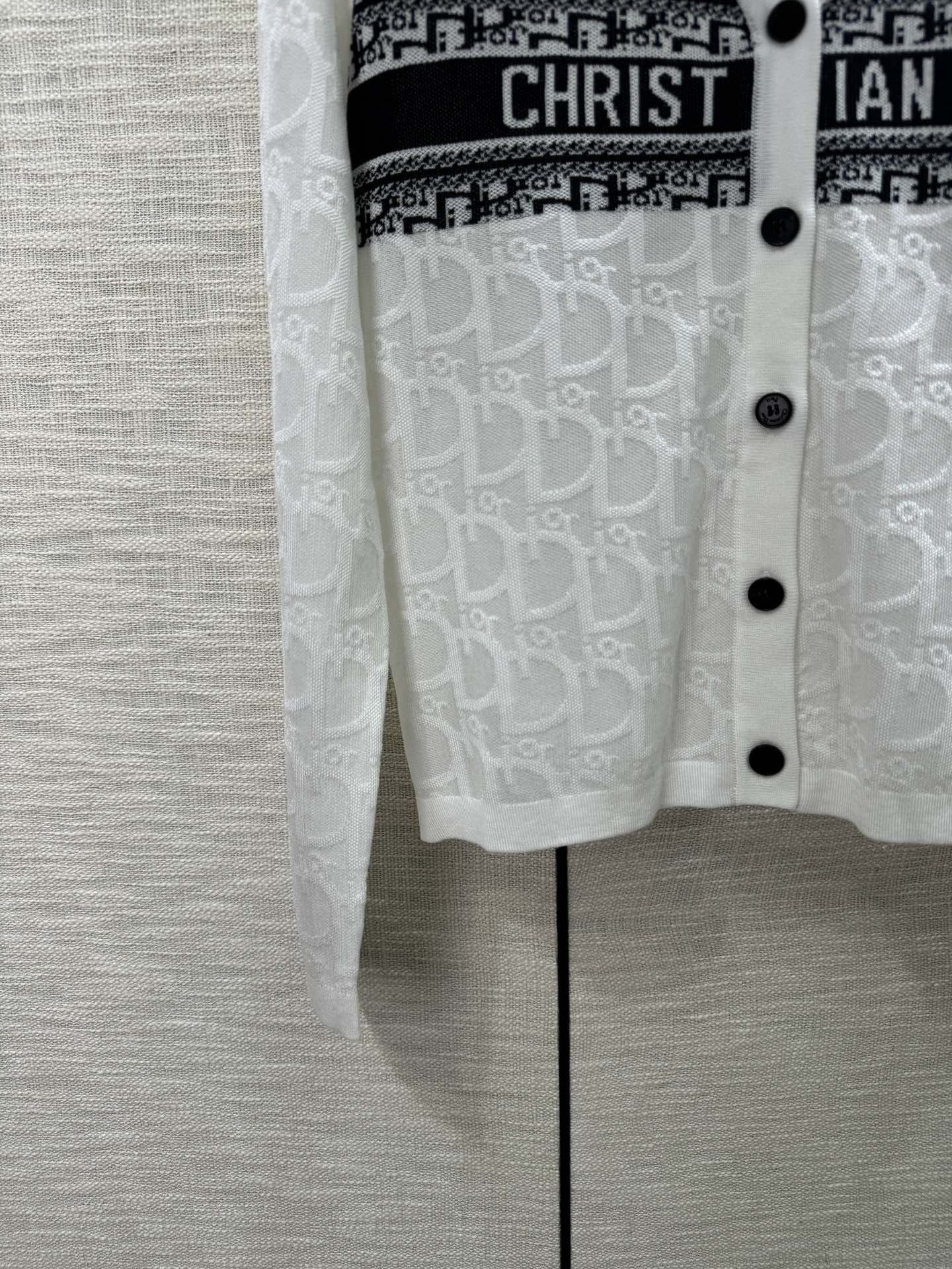 Cardigan tricoté avec logo de couleur contrastée