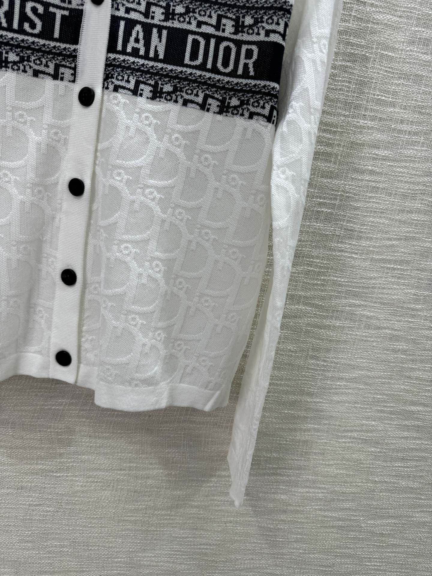 Cardigan tricoté avec logo de couleur contrastée