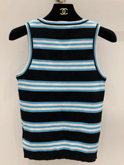 New knitted U-neck vest