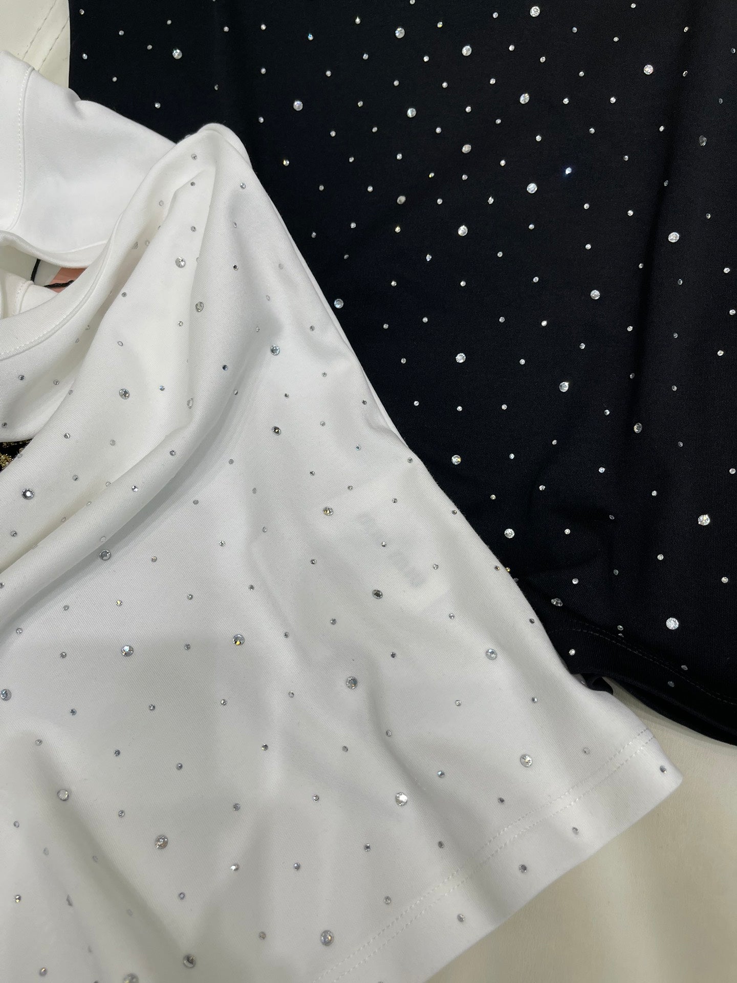 Einfarbige, vielseitige, modische Weste mit 𝐔-Kragen