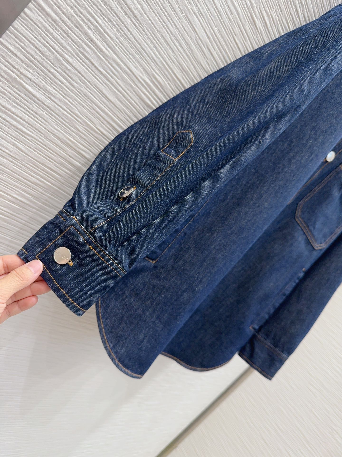 Hochwertiger, tanninfermentierter, gewaschener Denimanzug