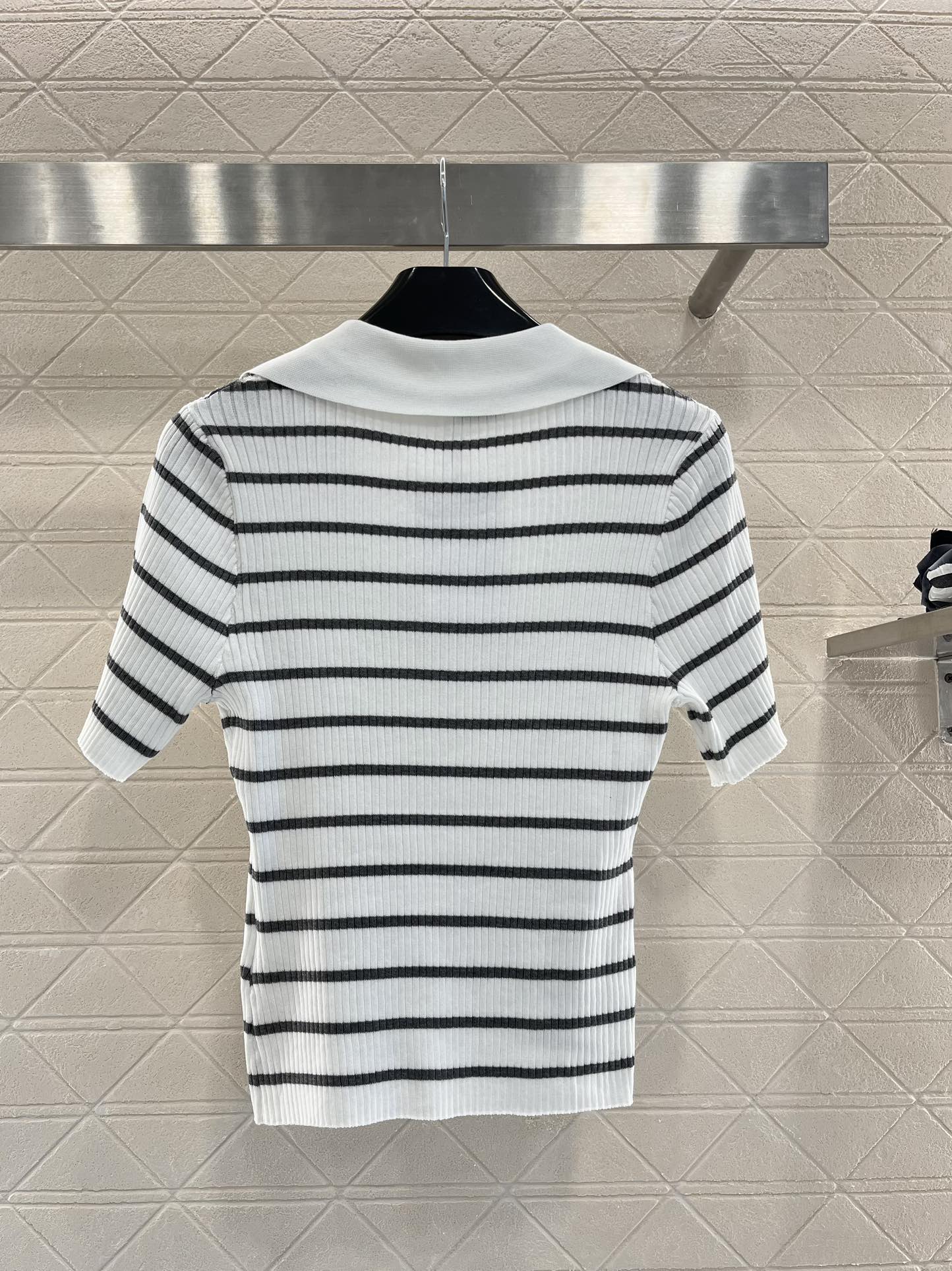 Gestreiftes Stricktop