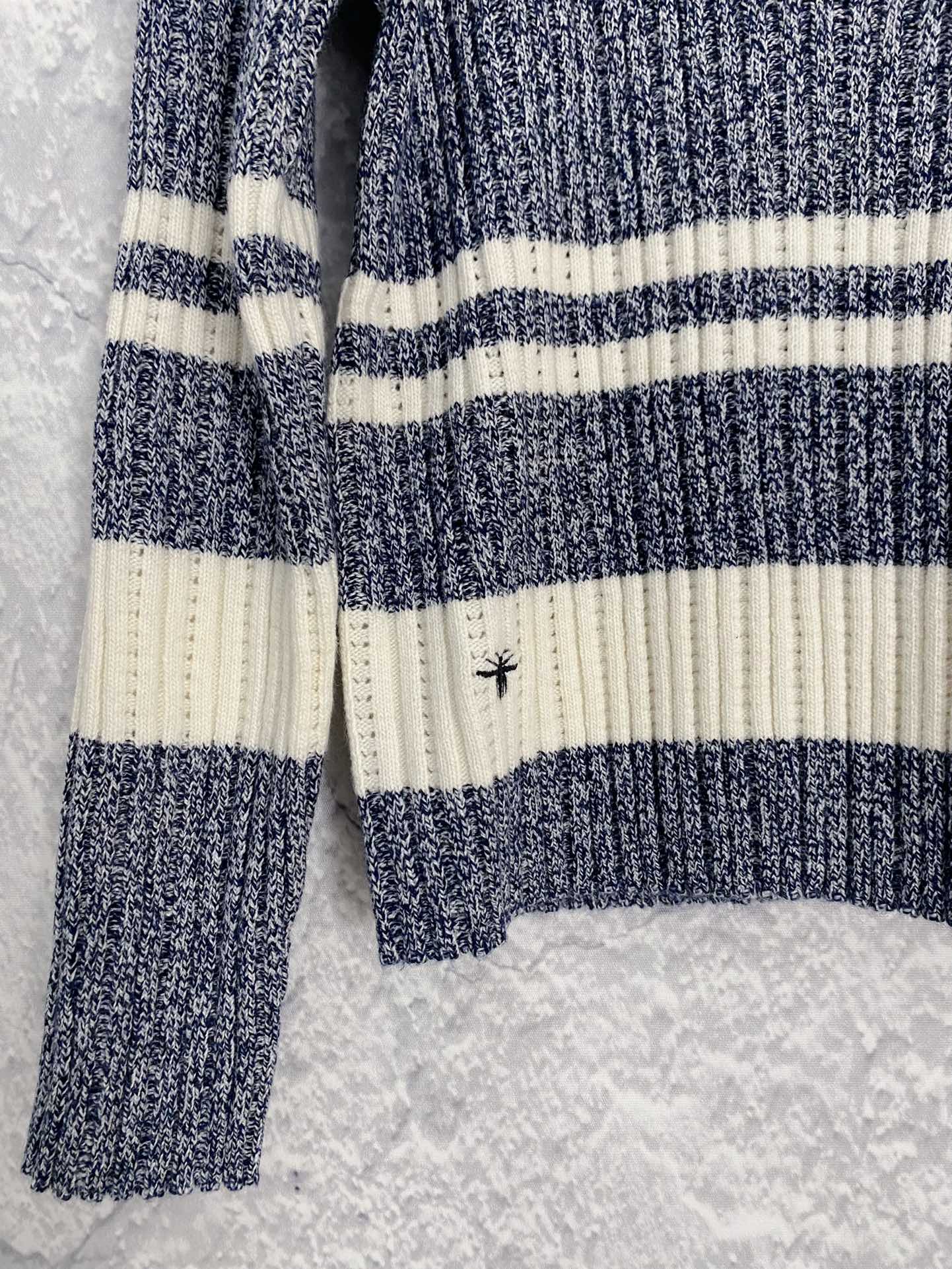 Lange Ärmel mit gestricktem Revers