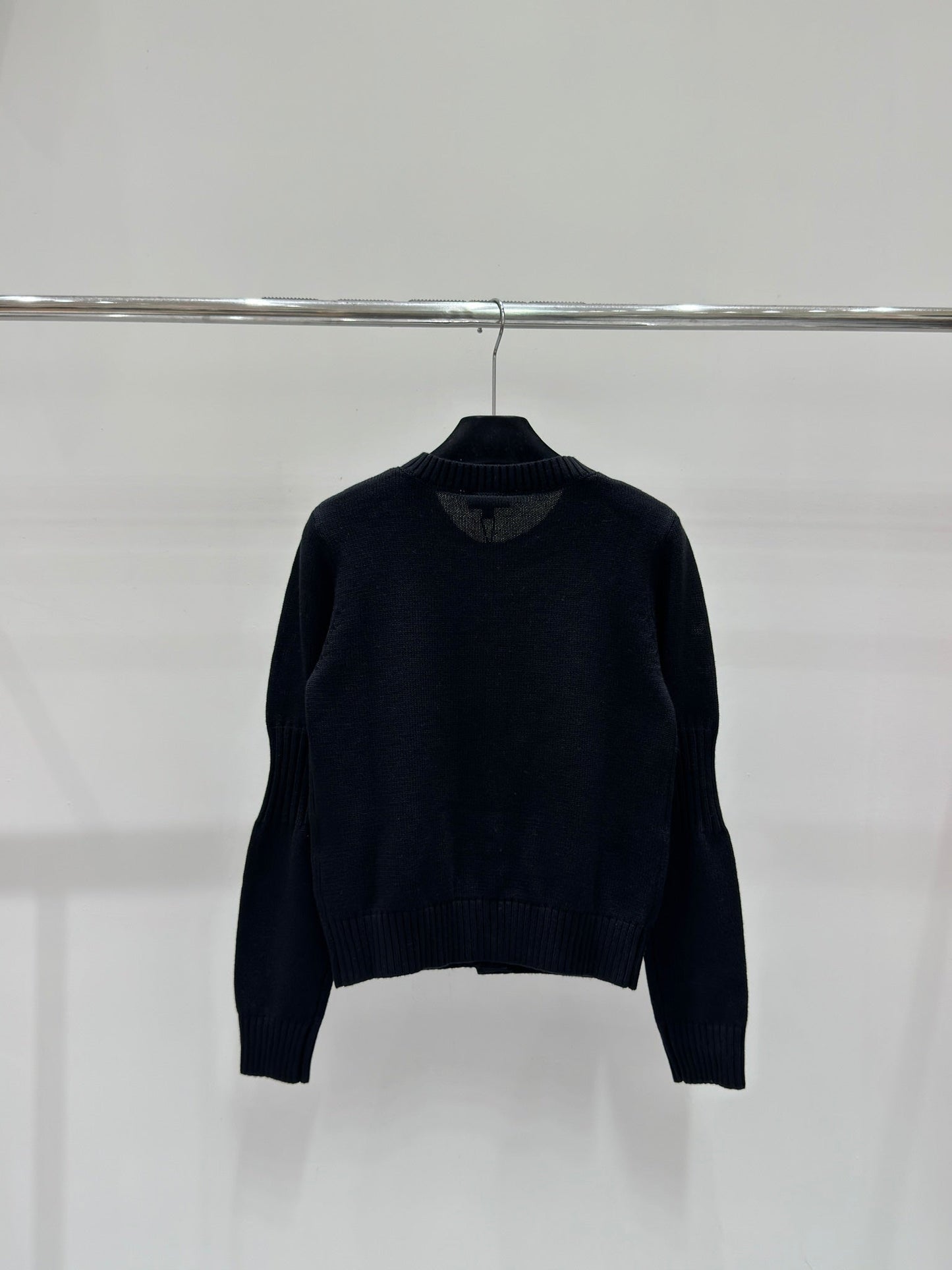 Strickjacke mit Rundhalsausschnitt