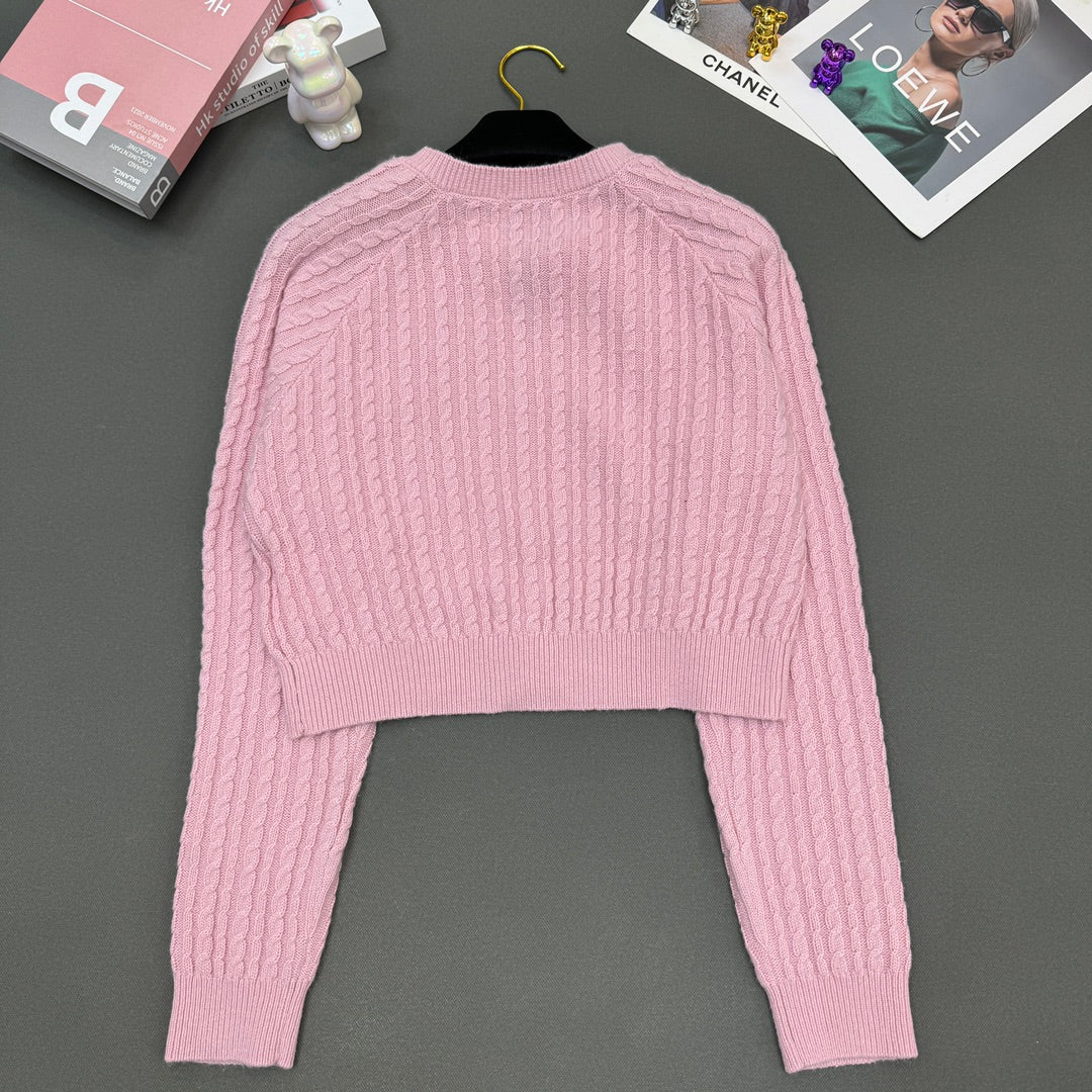 Rundhals-Strickjacke mit Schlitz