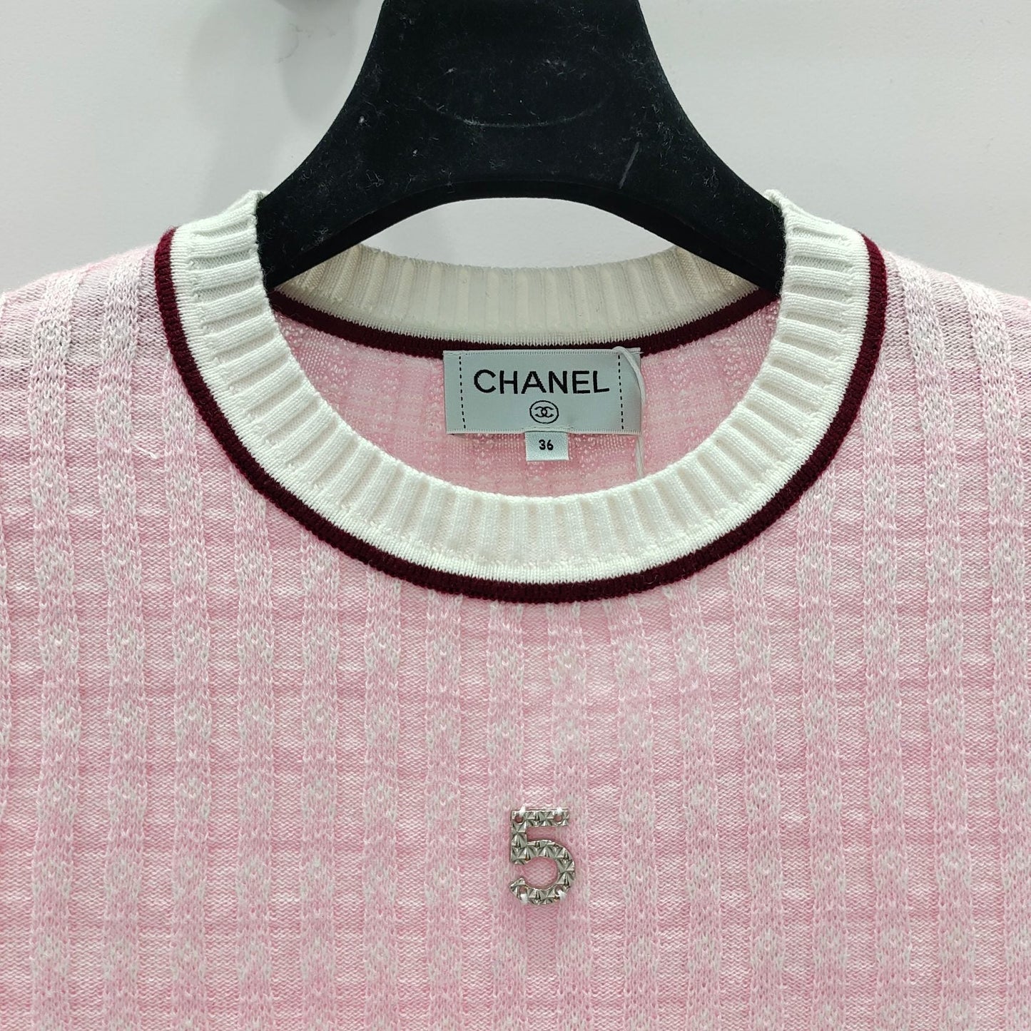 Pullover mit Schachbrettmuster