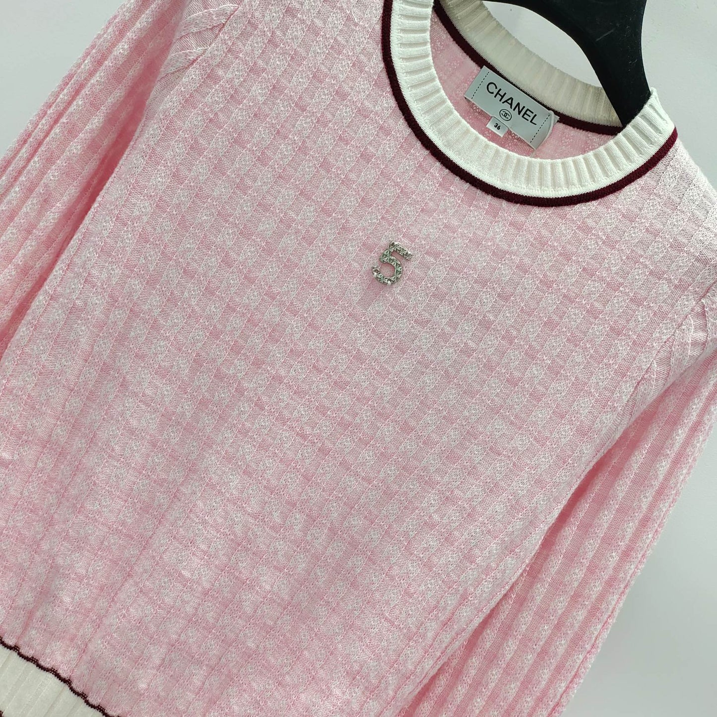 Pullover mit Schachbrettmuster