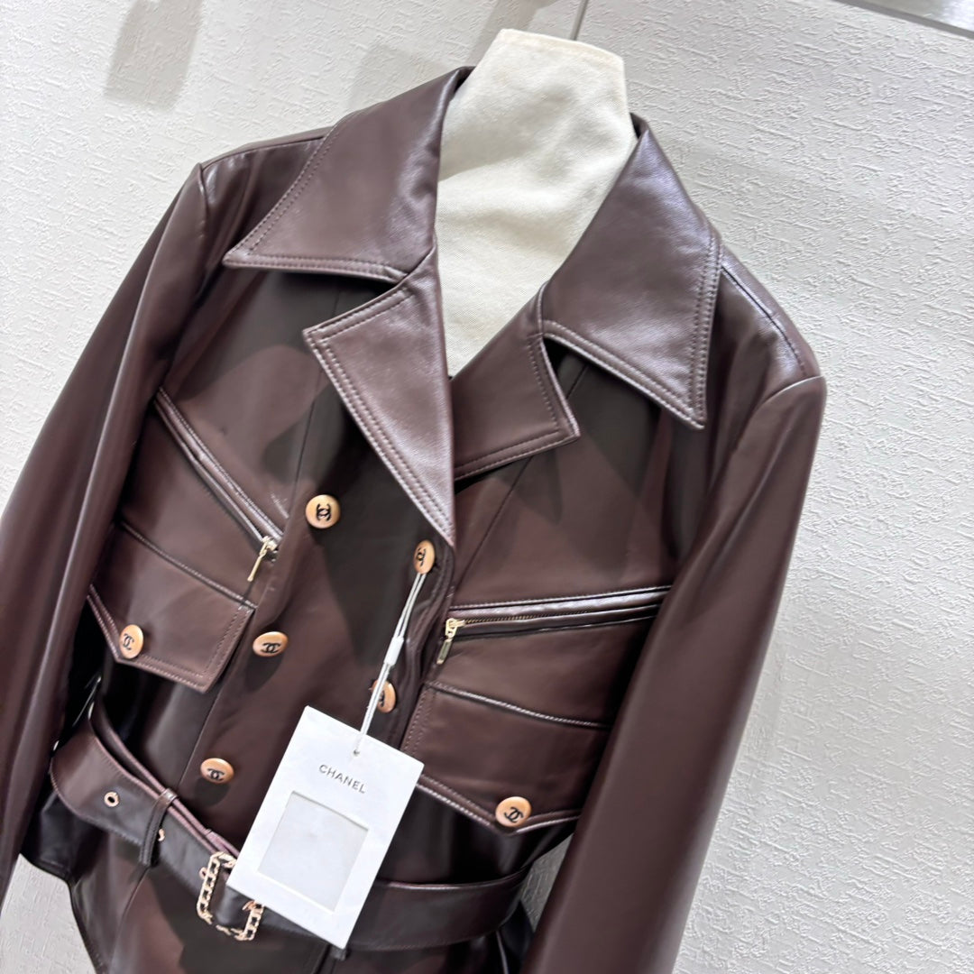 Veste en cuir cintrée