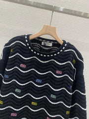 Knitted round neck pullover sweater