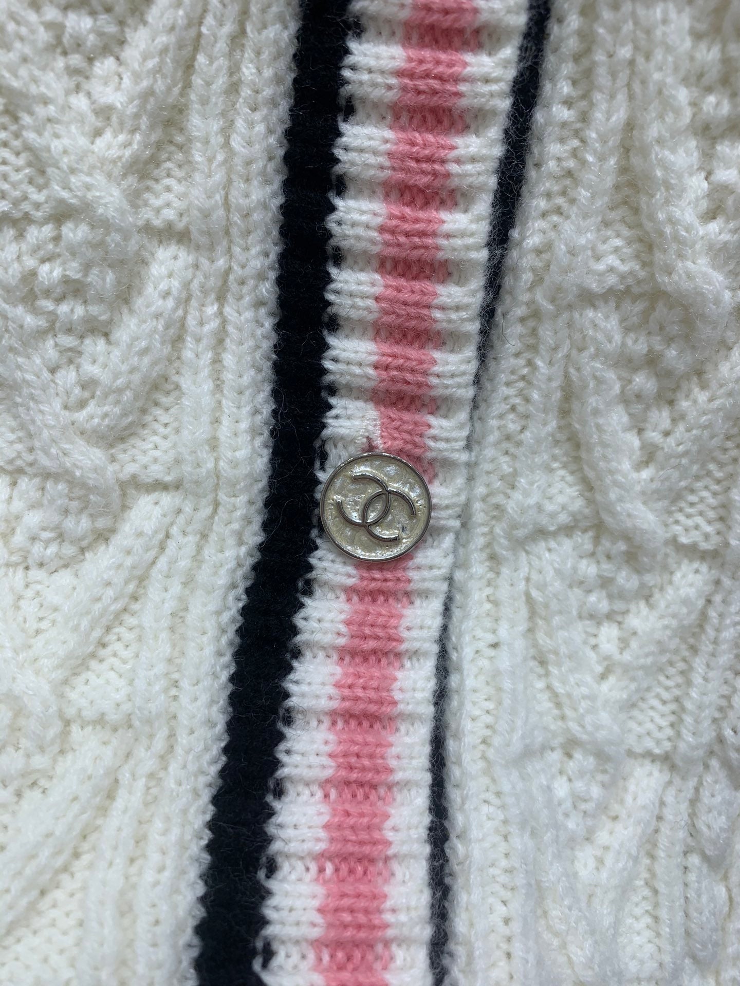 Geflochtener Rundhals-Cardigan