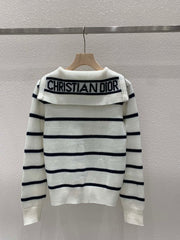 Navy collar knitted sweater