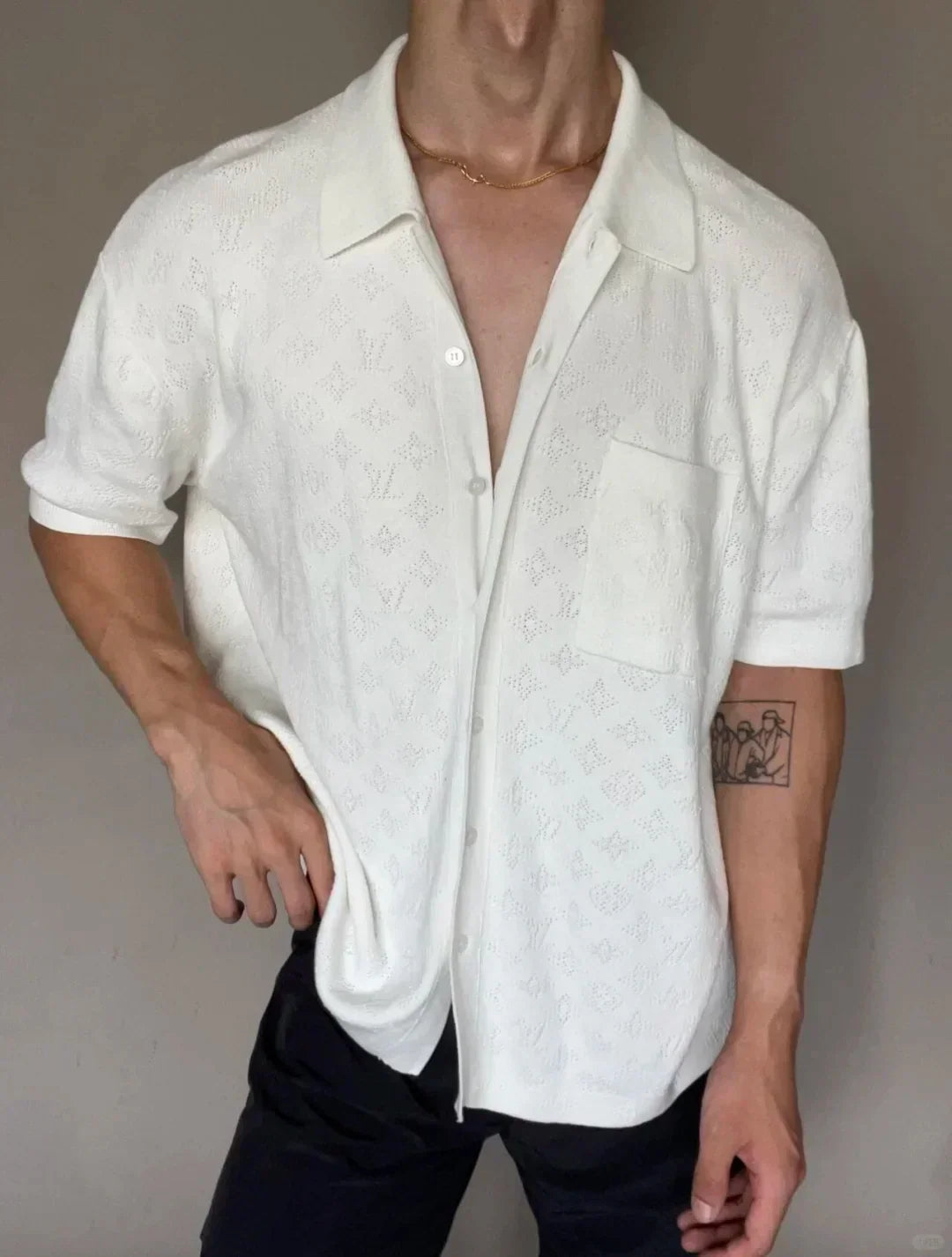 Gestricktes Hohl-T-Shirt 