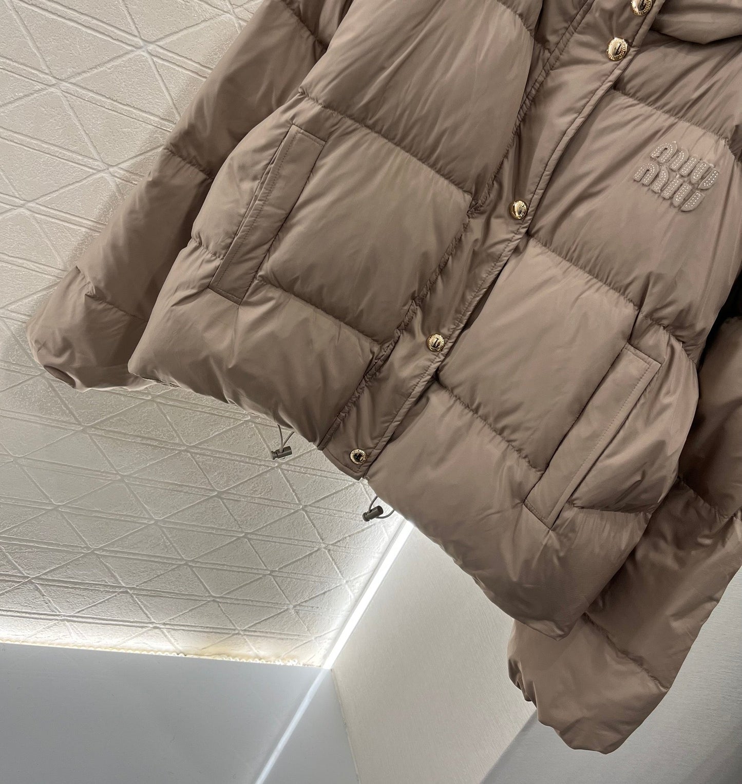 Doudoune à capuche et boutons-pression