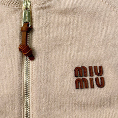 Long-sleeved zipper jacket