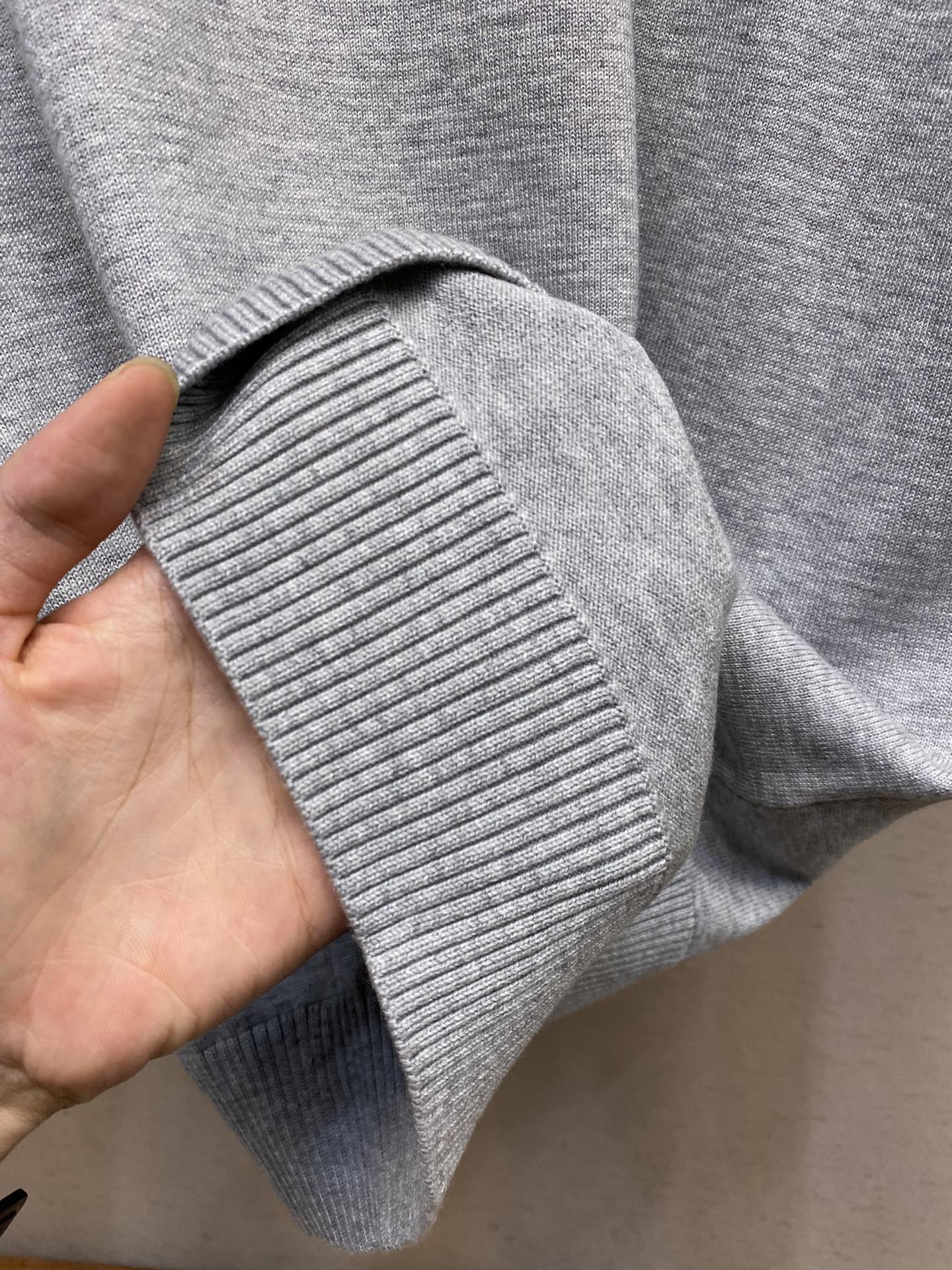 Pull tricoté basique 