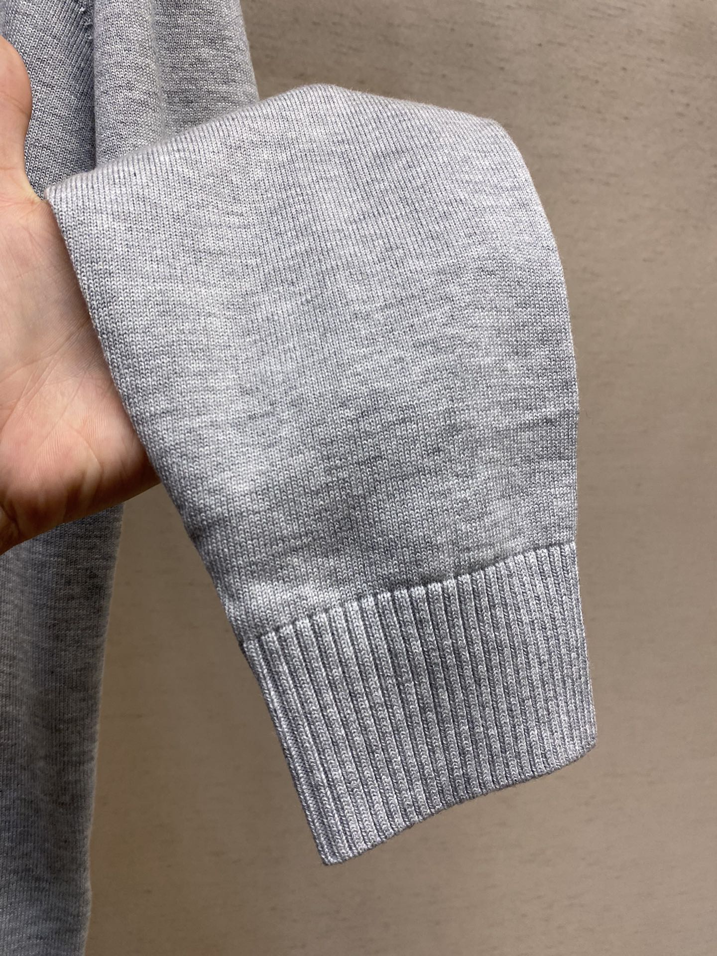 Pull tricoté basique 