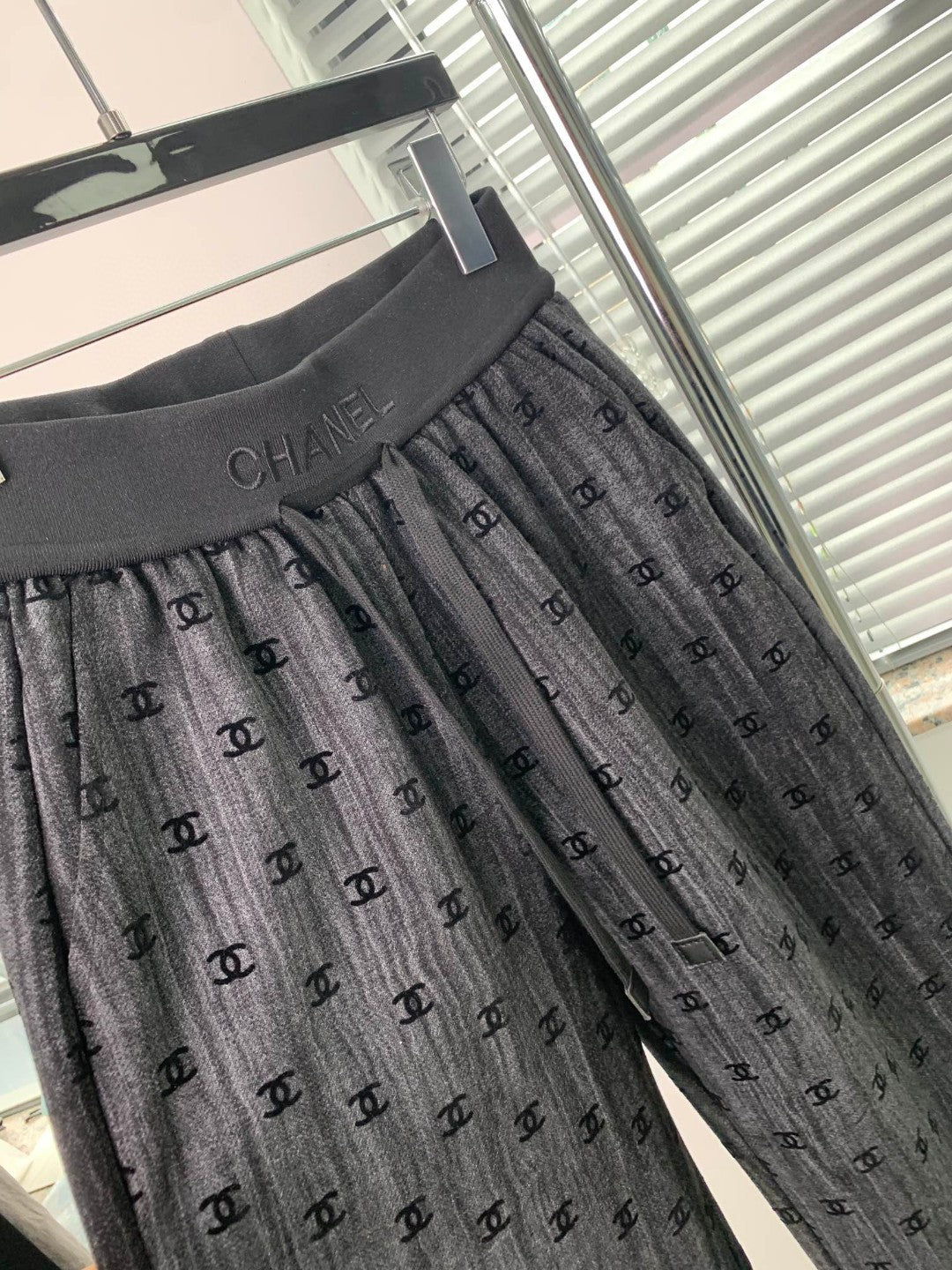 Pantalon décontracté en polaire avec cordon de serrage