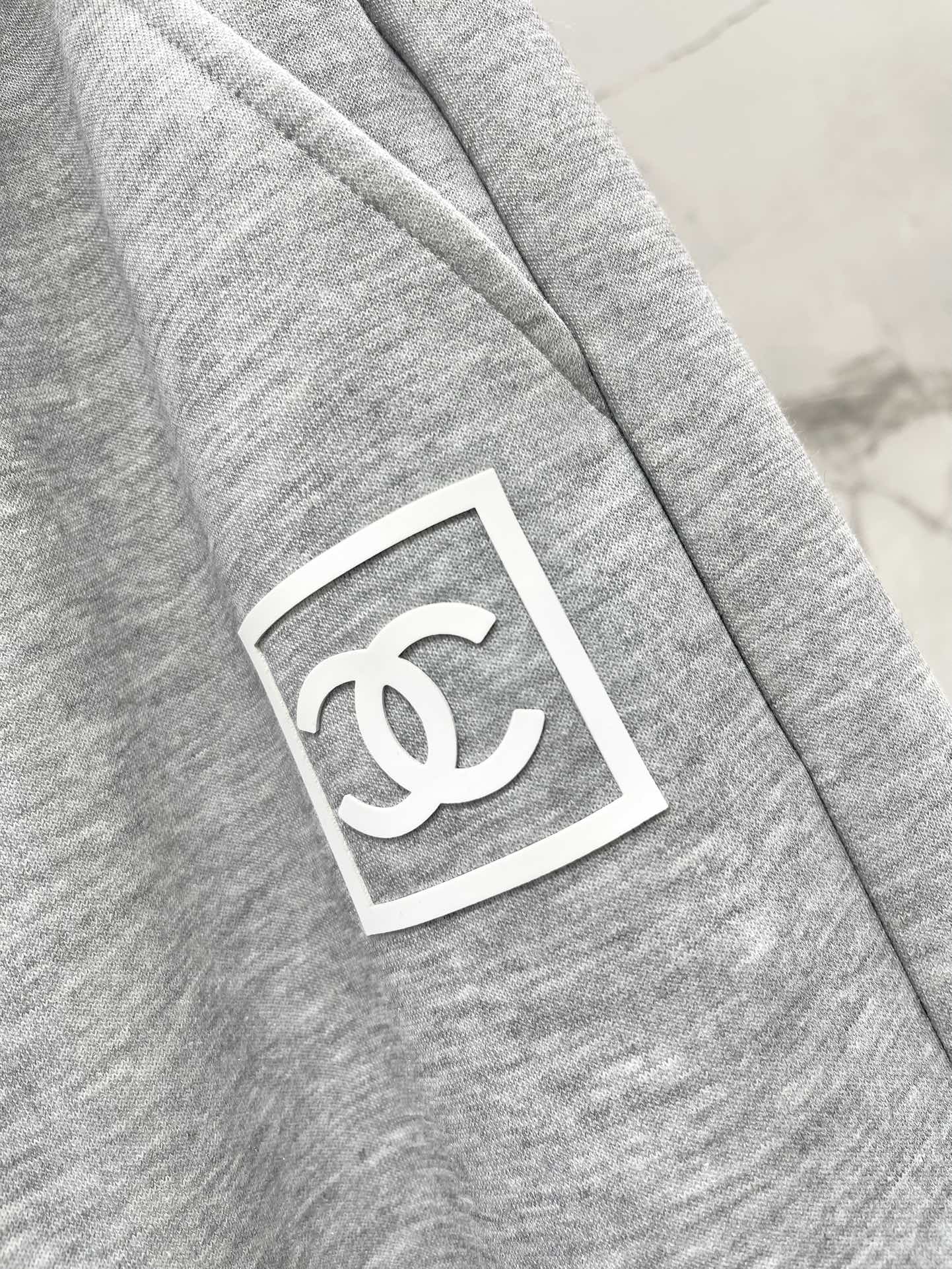 Pantalon de survêtement en peluche à taille serrée et jambe droite