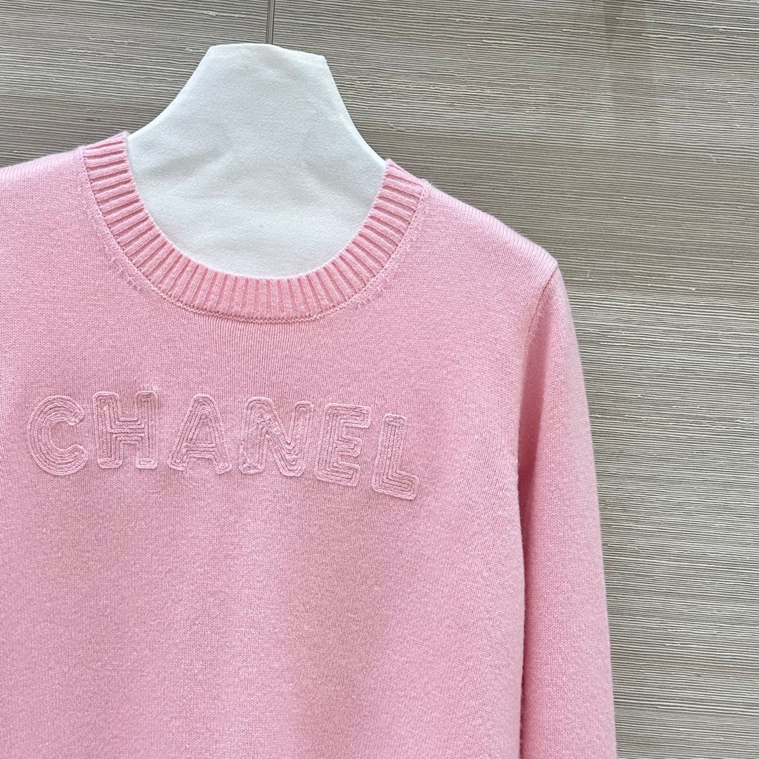 Ensemble haut col rond en cachemire brodé avec logo lettre tridimensionnel + pantalon droit