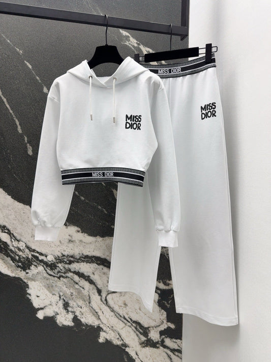 Bedruckter Anzug aus Space Cotton im Sportstil