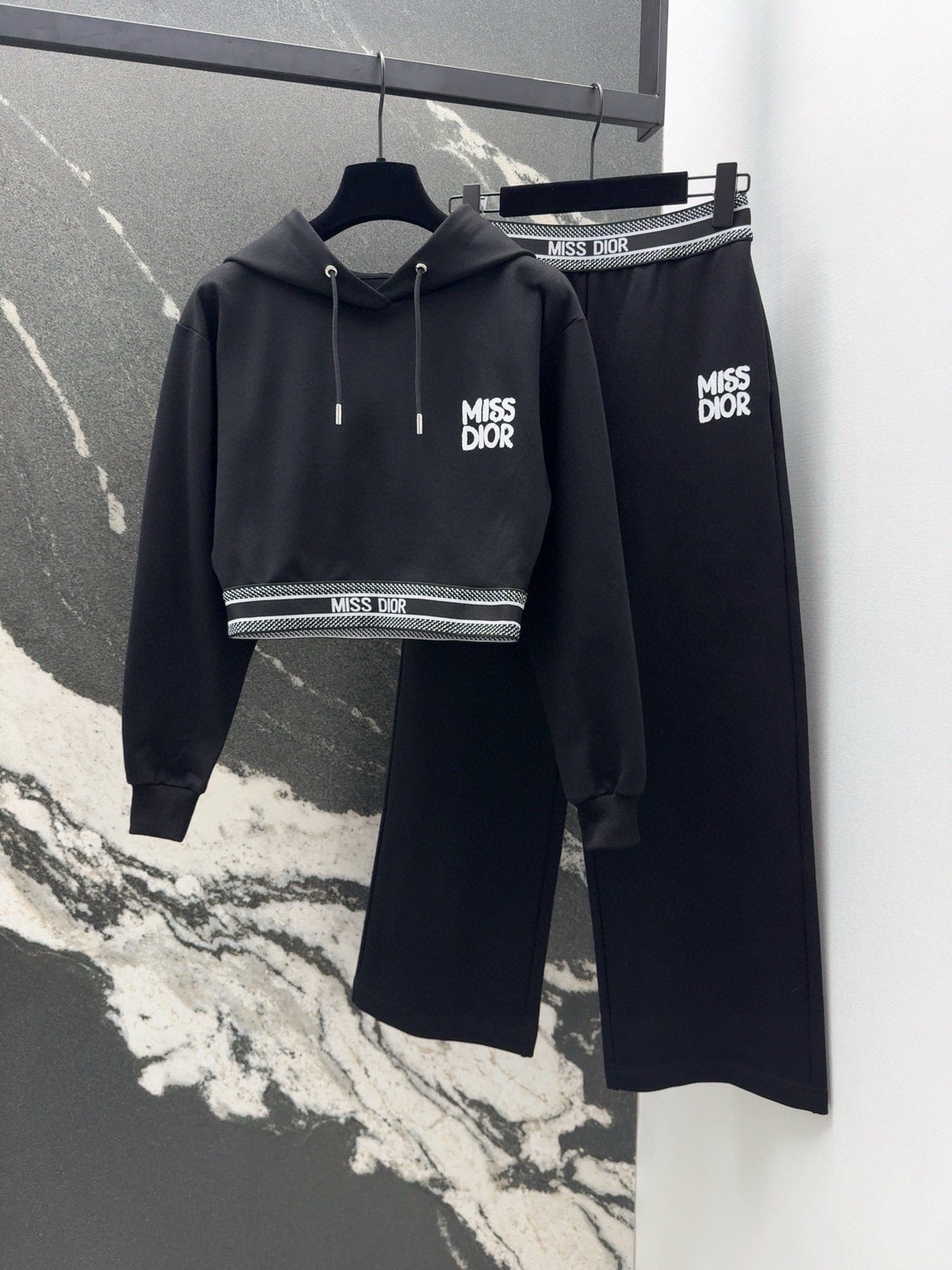 Bedruckter Anzug aus Space Cotton im Sportstil