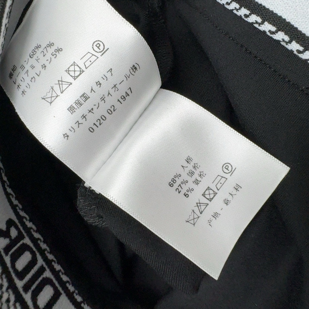 Bedruckter Anzug aus Space Cotton im Sportstil