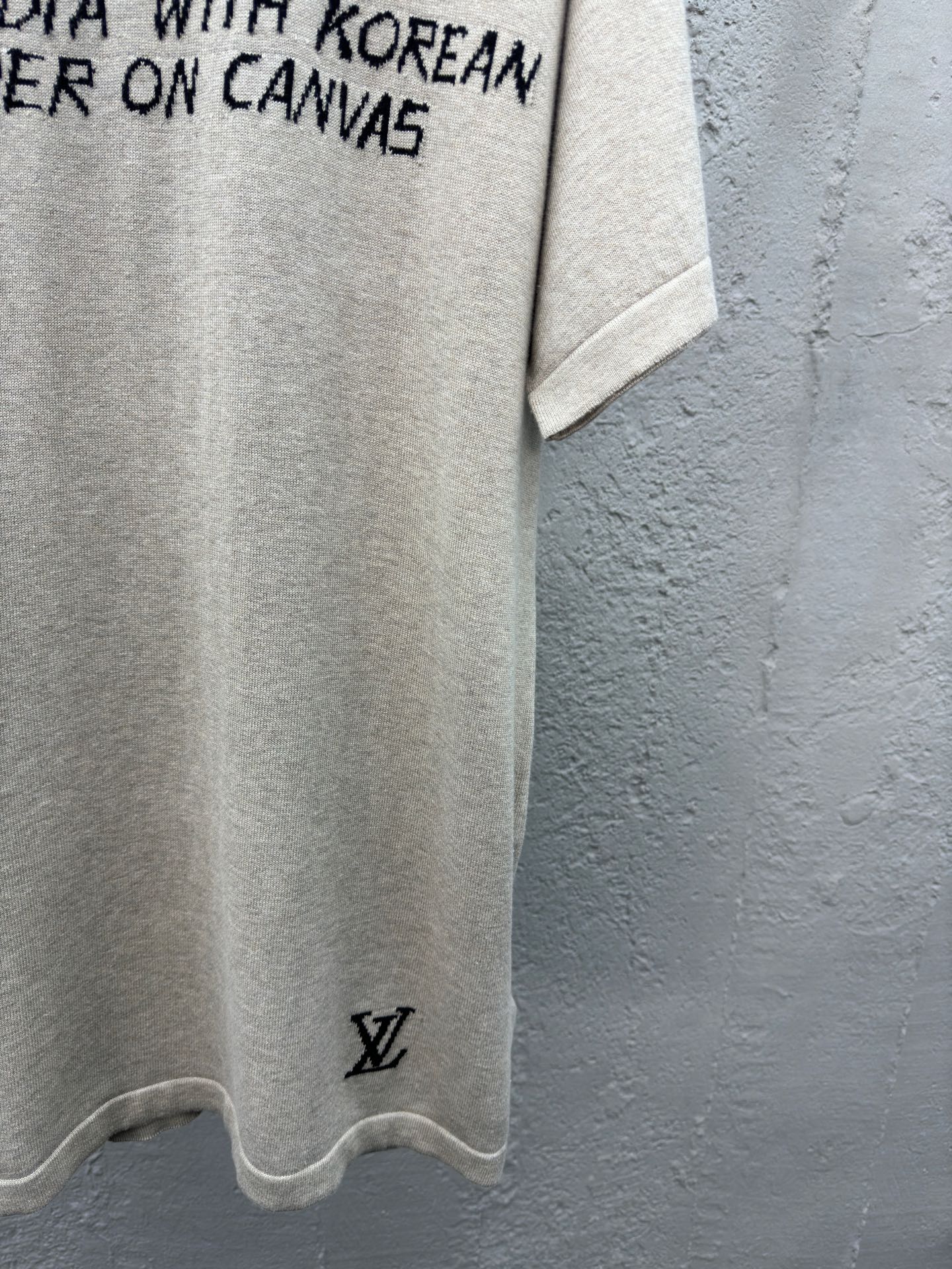 Kurze Ärmel mit gestricktem Buchstaben-Signatur