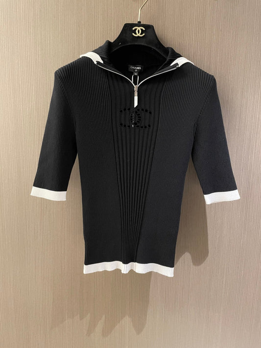 Kurze Ärmel mit Kapuze