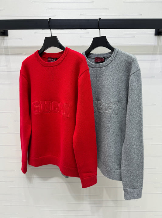 Pullover mit Rundhalsausschnitt und Buchstabenstickerei