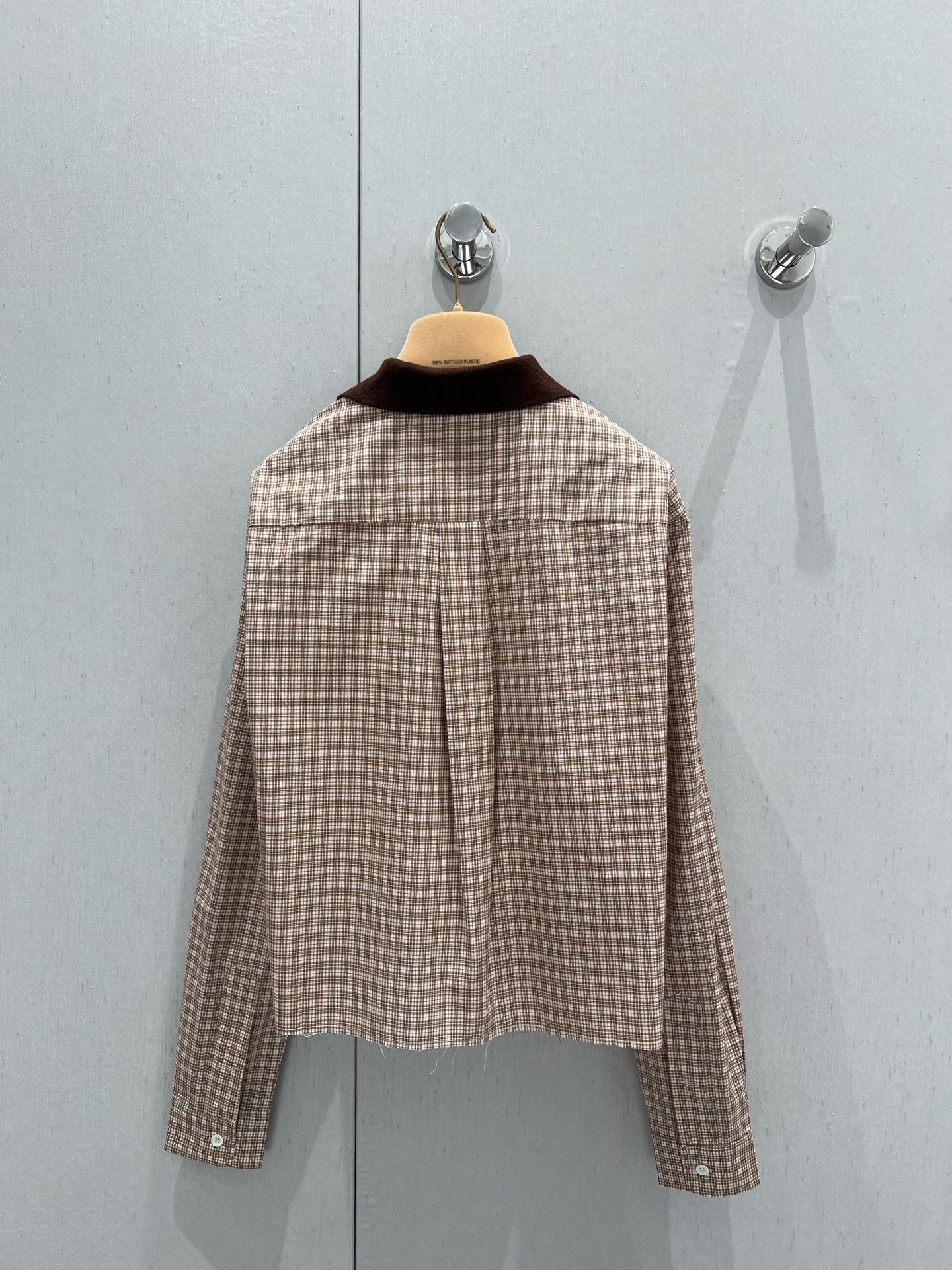 Hellblaues Sweatshirt mit Distressed-Design