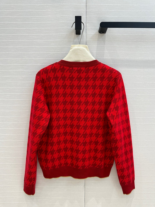 Gold-trimmed houndstooth knitted cardigan