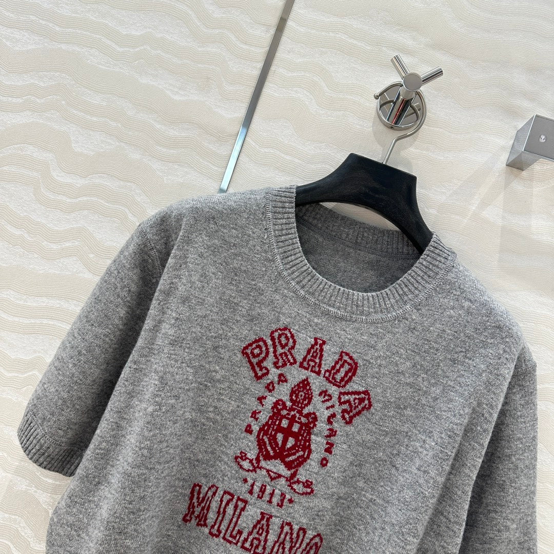 Kurzärmliger Kaschmirpullover