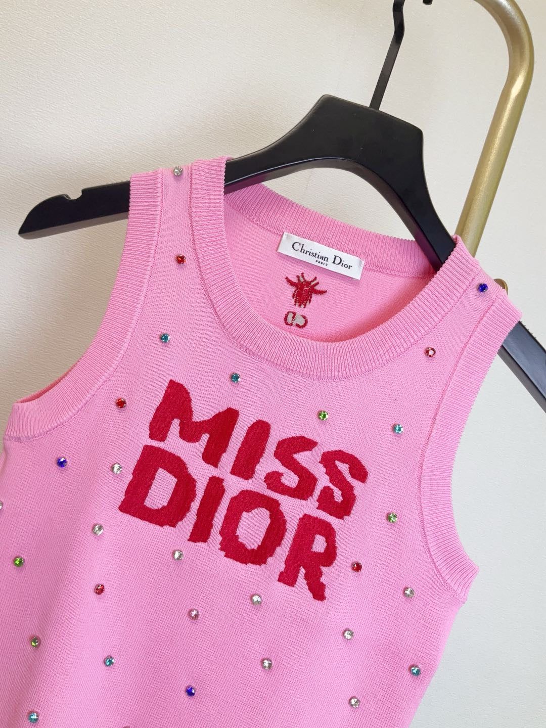 Gestrickte ärmellose Weste mit Rundhalsausschnitt