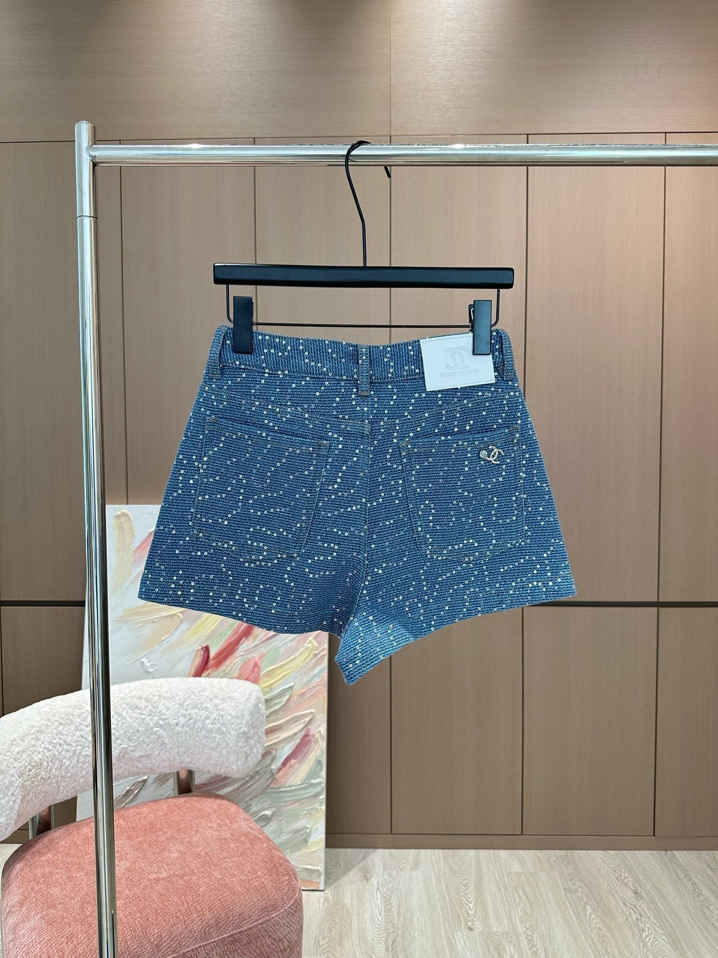 Jeansshorts mit schweren Pailletten