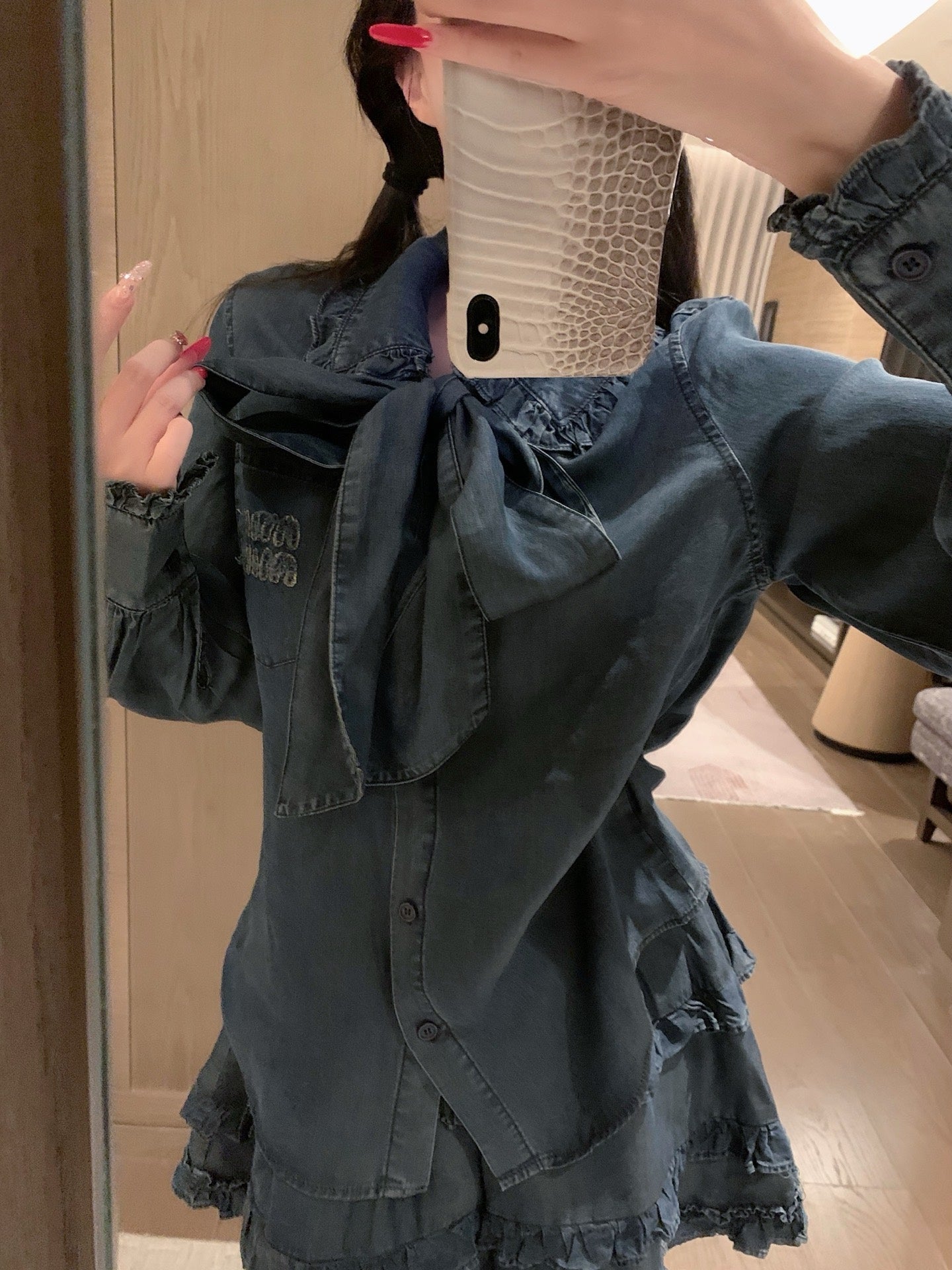 Set aus Tencel-Jeanshemd mit Rüschensaum und jugendlichem Rock~~Hochwertig 