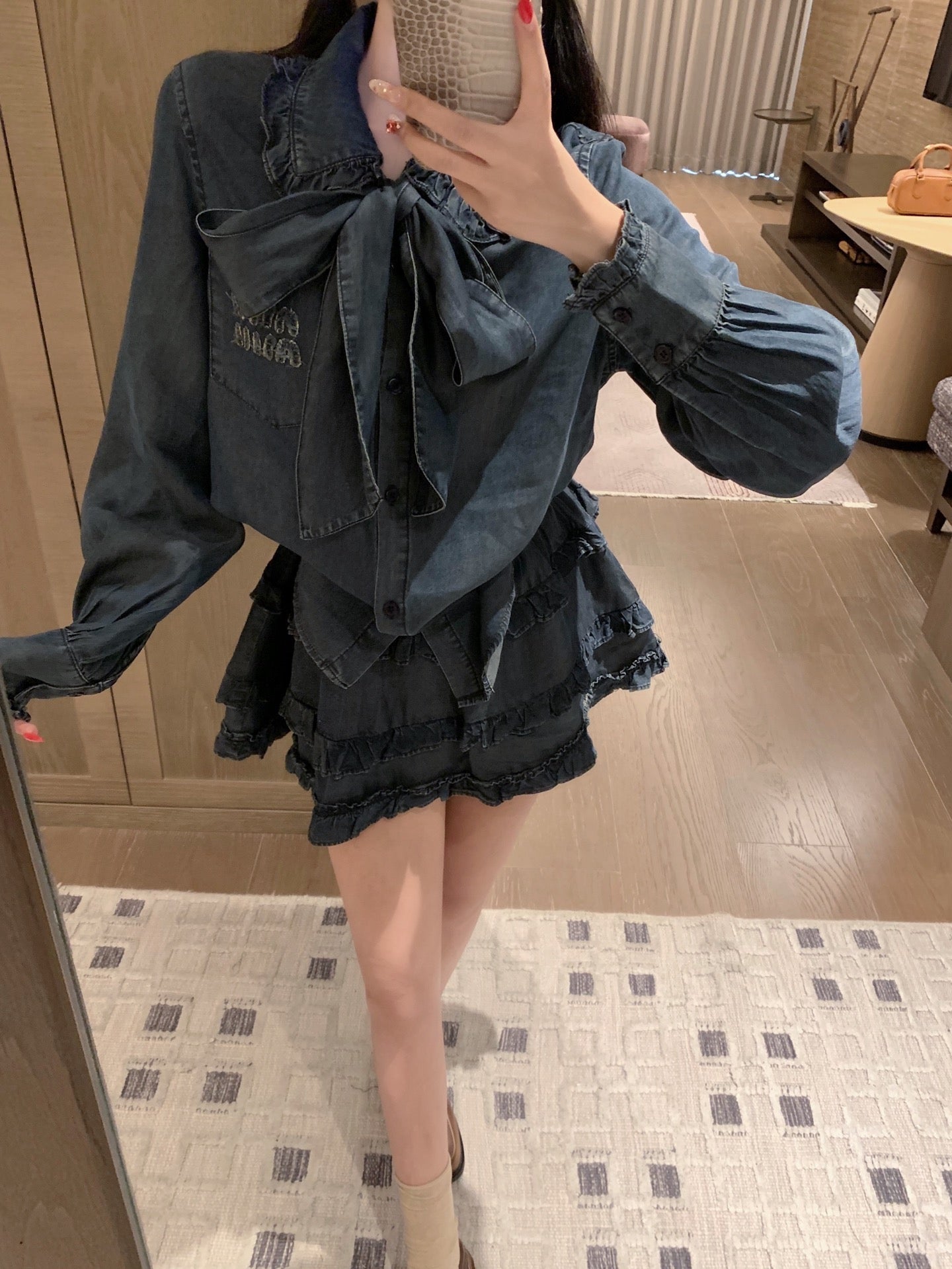 Set aus Tencel-Jeanshemd mit Rüschensaum und jugendlichem Rock~~Hochwertig 