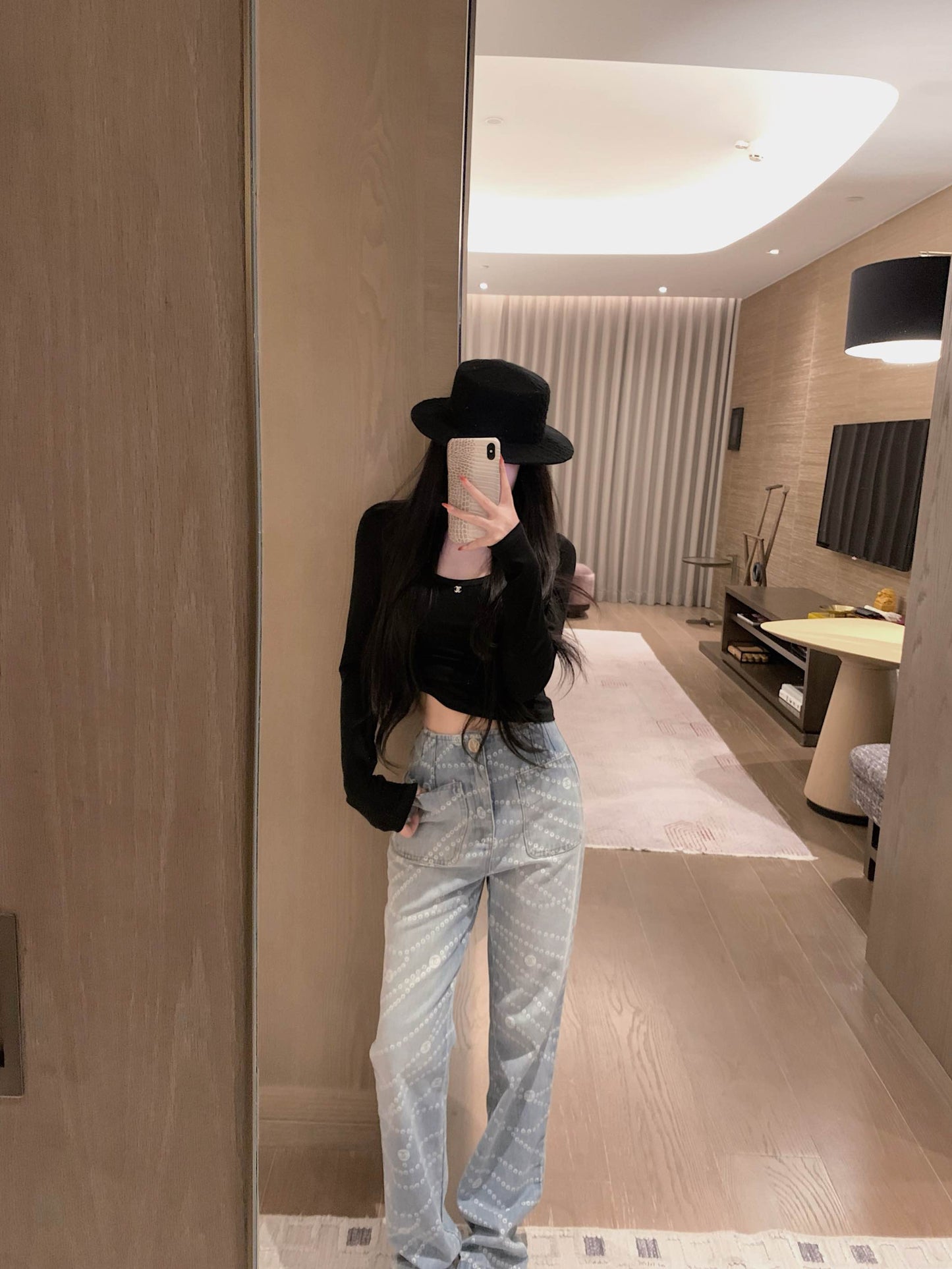 Haut en dentelle hydrosoluble