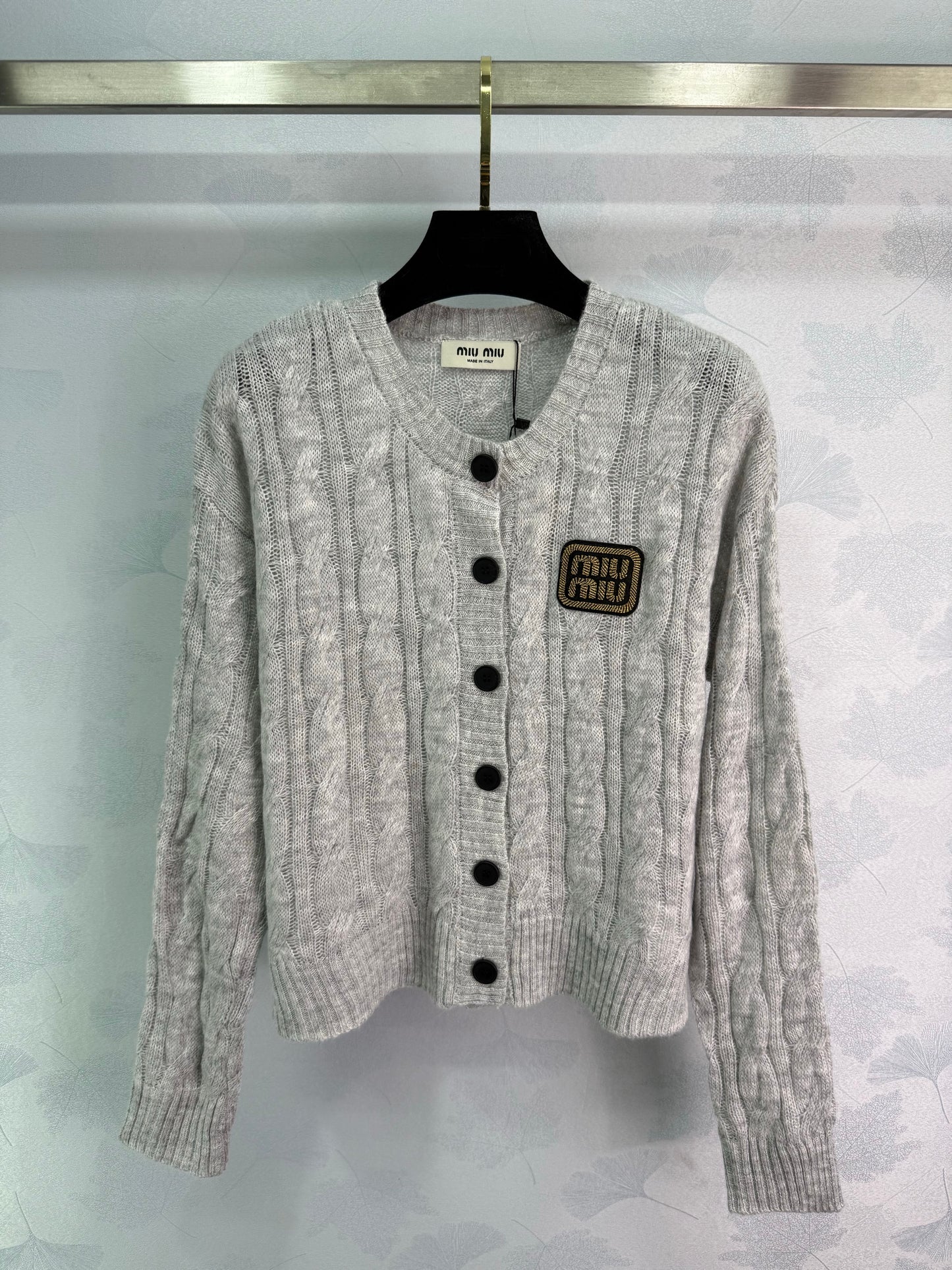 Kaschmir-Cardigan mit Schultütenknopf