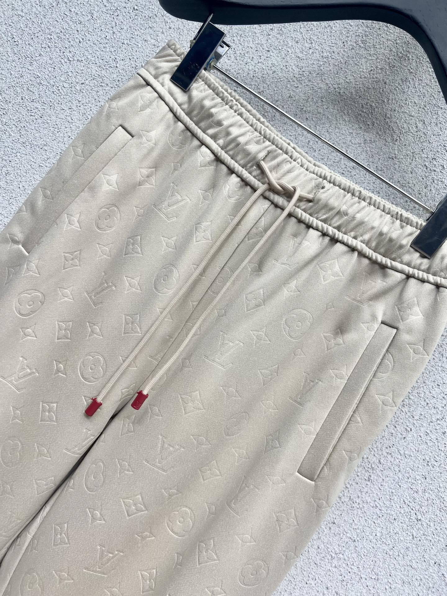 Ensemble veste et jupe en tissu écossais