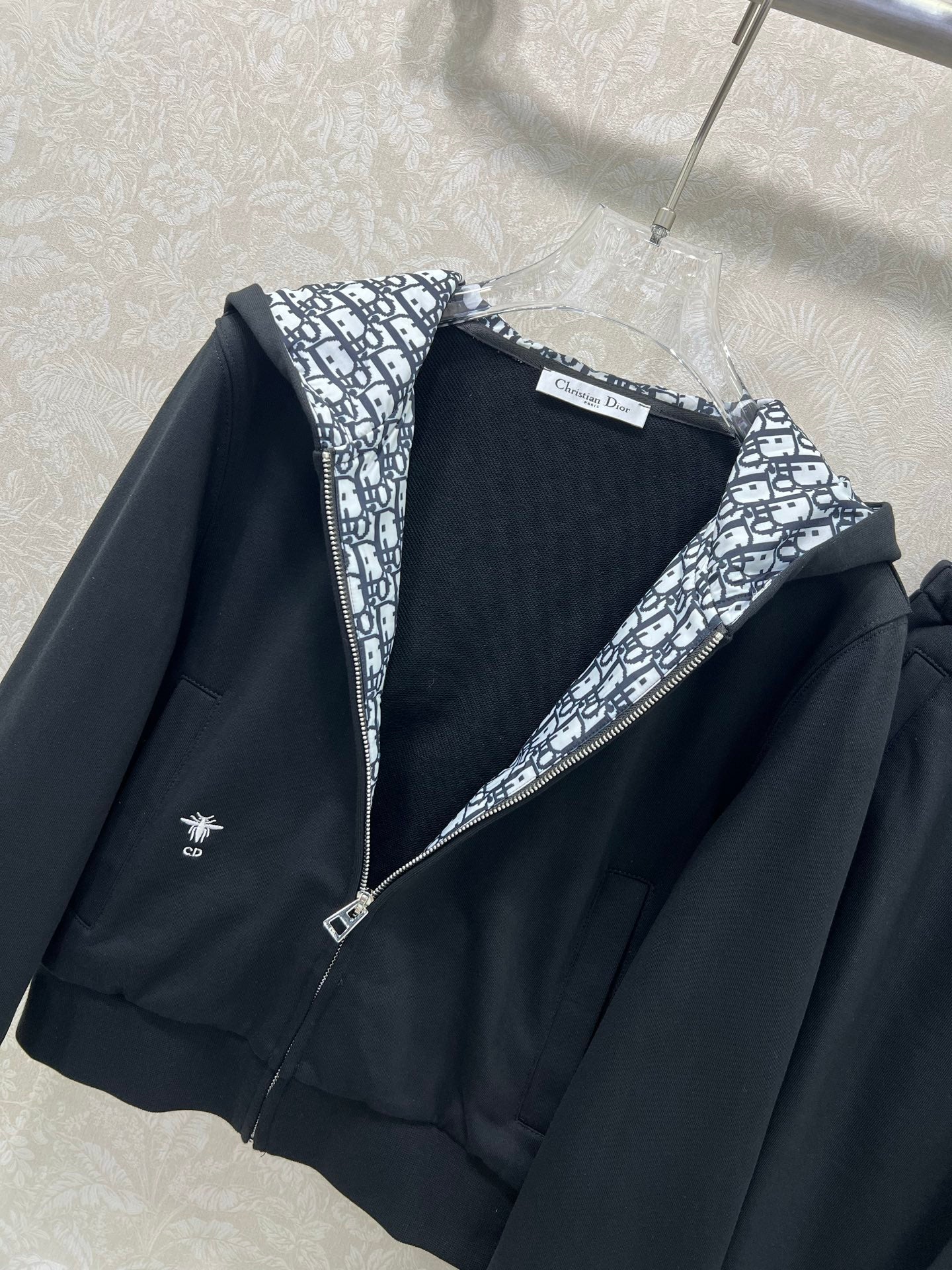 Set aus gewebter Jacke und Rock mit Karomuster