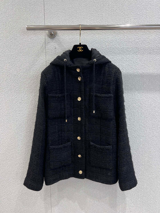 New model from the Handicraft Workshop series: woven four-pocket hooded nylon jacket