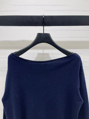 Cat pattern off-the-shoulder long-sleeved top
